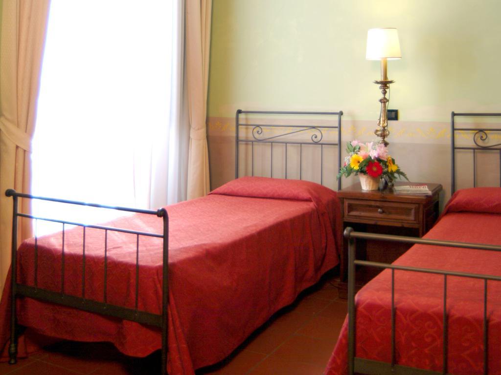 Bed and Breakfast Domus Sessoriana Рим Экстерьер фото