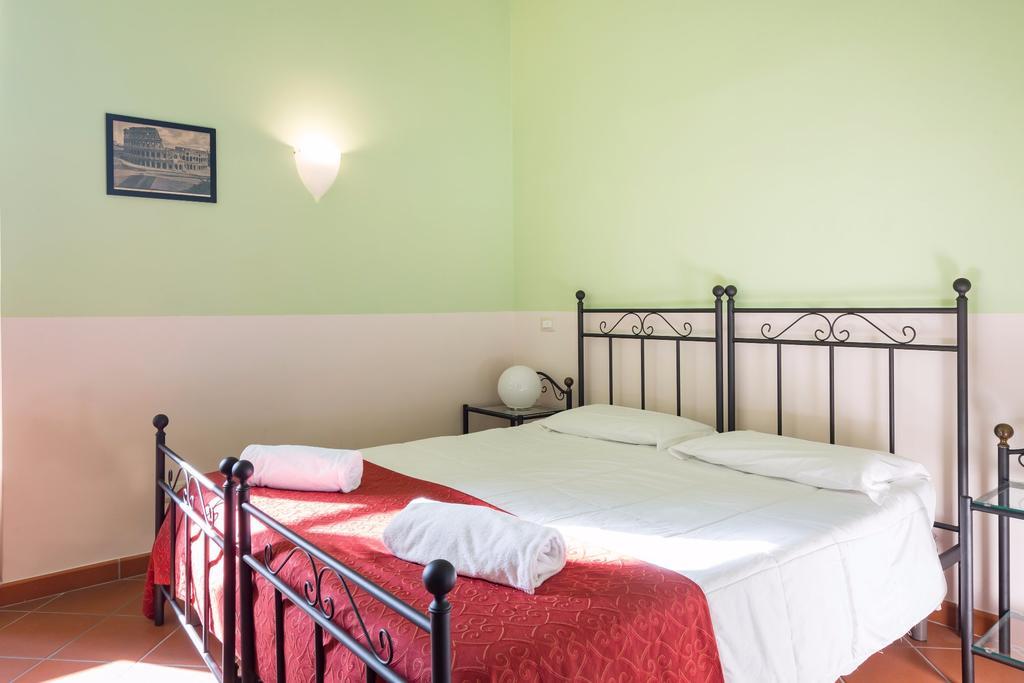 Bed and Breakfast Domus Sessoriana Рим Экстерьер фото